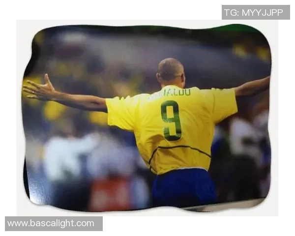 矮个子也风采：足球场上的小巨人们