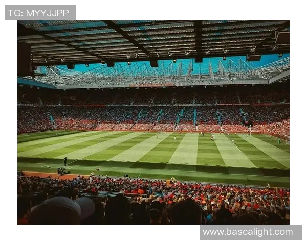 超级足球球星荣耀背后的人生故事与绿茵场上的传奇瞬间 超级足球球星荣耀背后的人生故事与绿茵场上的传奇瞬间